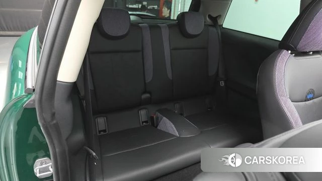 Mini Cooper C 4th generation 2025 Зеленый из Кореи, фото 2