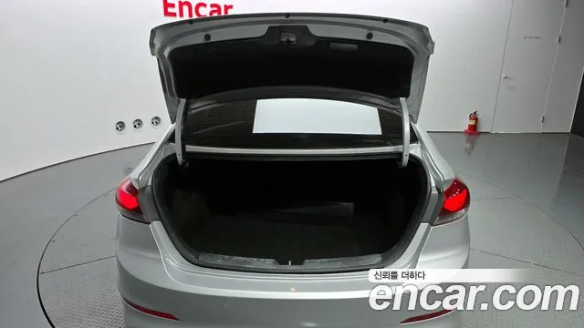 Hyundai Avante AD id 2692204 из Кореи 2