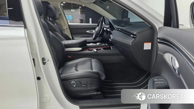 Genesis Electrified GV70 2022 Белый из Кореи, фото 2