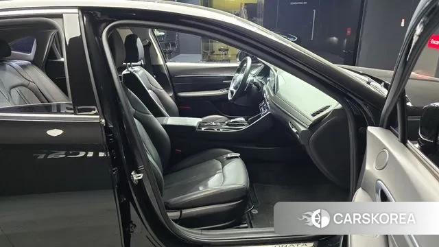 Hyundai Sonata (DN8) 2021 Черный из Кореи, фото 2