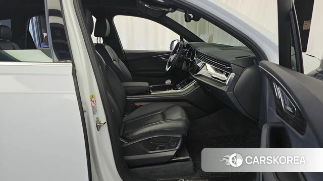 Audi Q7 (4M) 2021 Белый из Кореи, фото 2