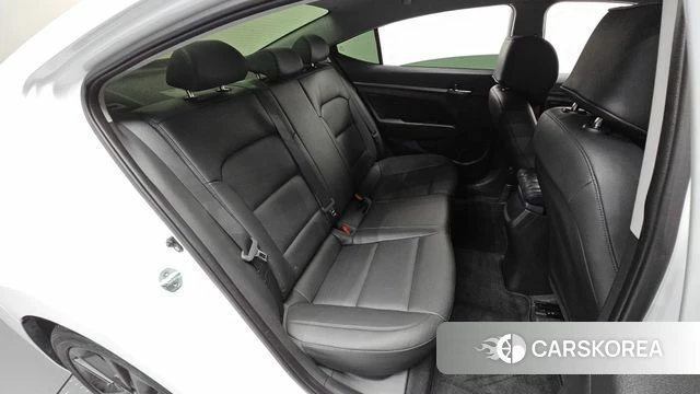 Hyundai Avante AD 2018 Белый из Кореи, фото 2