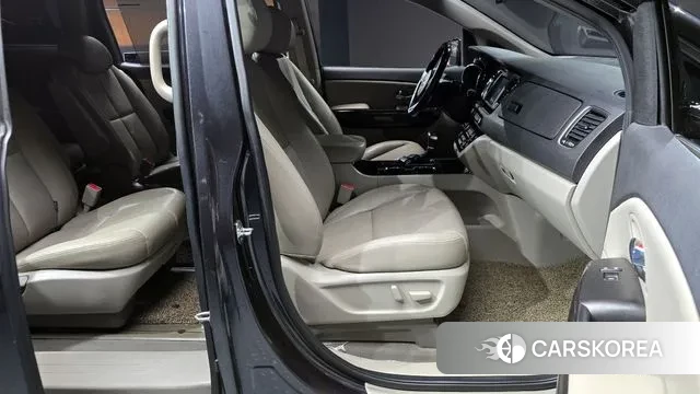 Kia The New Carnival 2019 Серый из Кореи, фото 2