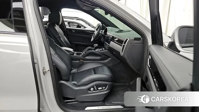 Porsche Cayenne (PO536) 2020 Серебристо-серый из Кореи, фото 2