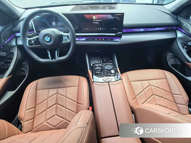 BMW 5 series 2025 Синий из Китая, фото 2