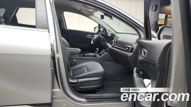 Kia Sportage 5th Generation 2023 Серебряный из Кореи, фото 2