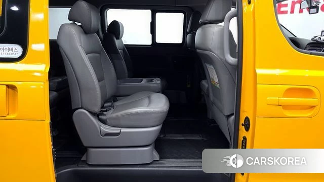 Hyundai The New Grand Starex 2019 Желтый из Кореи, фото 2