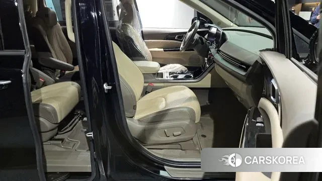 Kia Carnival 4th generation 2022 Черный из Кореи, фото 2