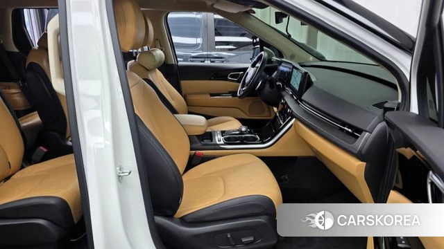 Kia Carnival 4th generation 2023 Белый из Кореи, фото 2