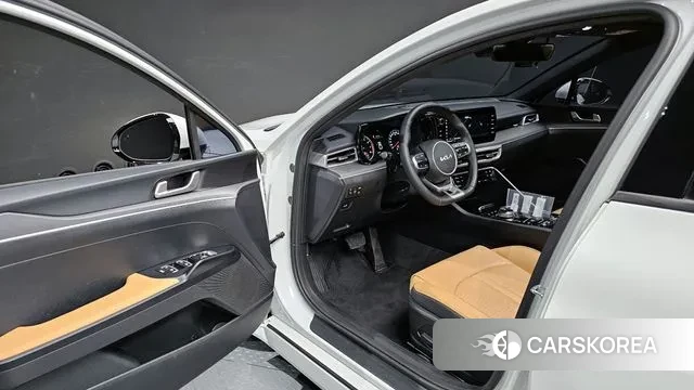 Kia K5 3rd generation 2022 Белый из Кореи, фото 2