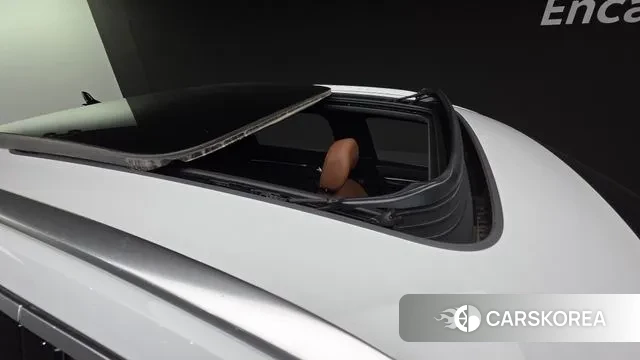 Audi Q3 (F3) 2023 Белый из Кореи, фото 2