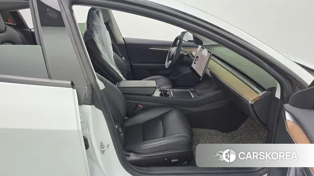 Tesla Model 3 2021 Белый из Кореи, фото 2