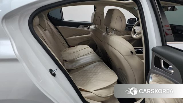 Genesis The New G70 2022 Белый из Кореи, фото 2