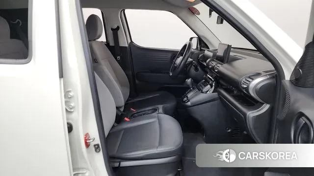 Hyundai Casper 2023 Белый из Кореи, фото 2