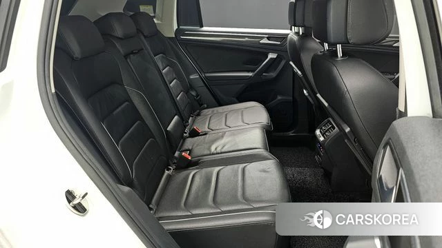 Volkswagen Tiguan second Generation 2020 Белый из Кореи, фото 2