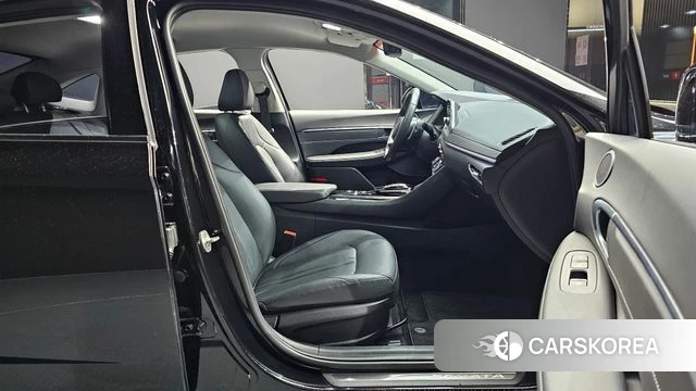 Hyundai Sonata (DN8) 2022 Черный из Кореи, фото 2