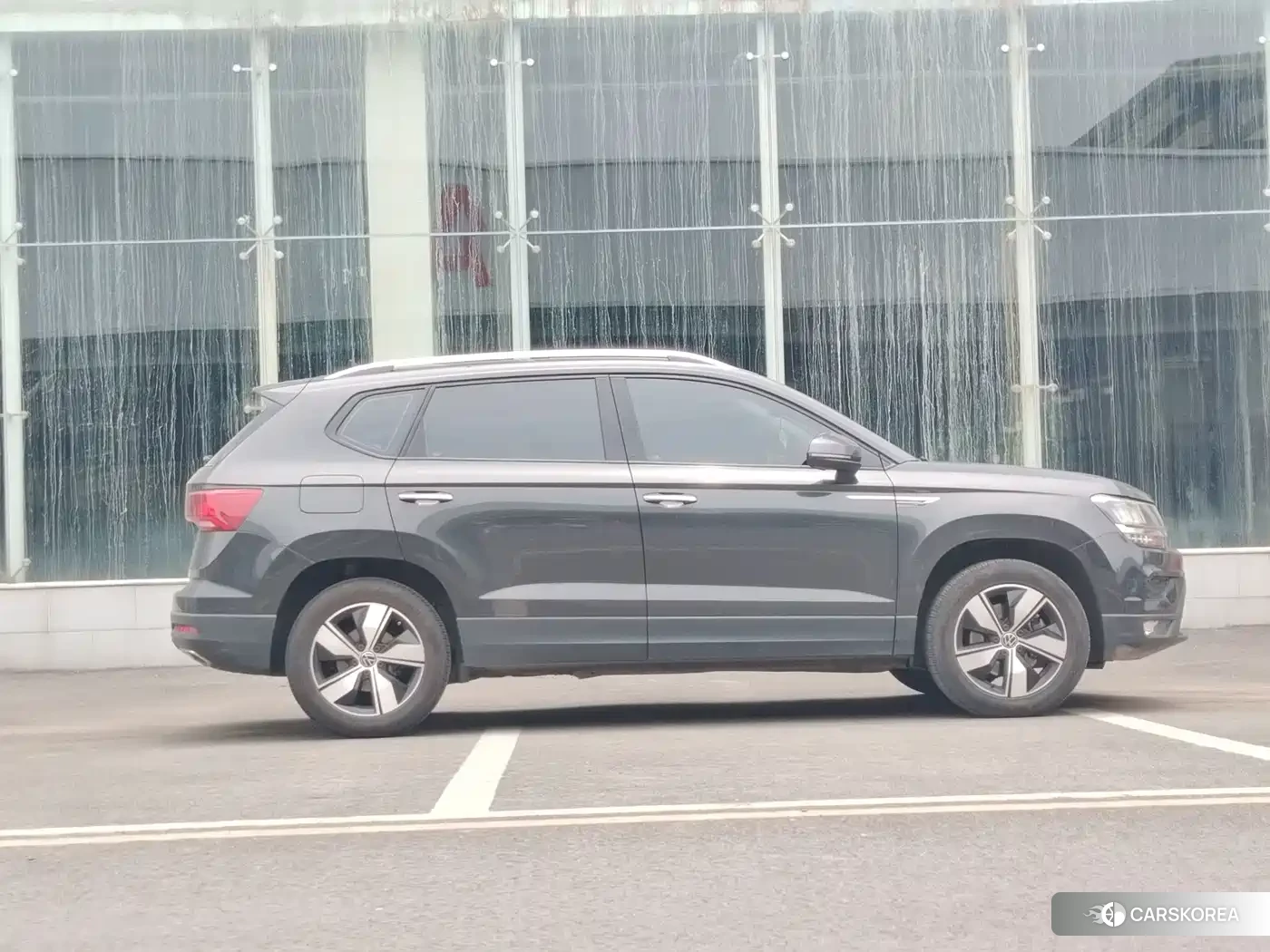 Volkswagen Tharu 2022 Silver/gray из Китая, фото 2
