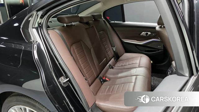 BMW 3 Series (G20) 2021 Черный из Кореи, фото 2
