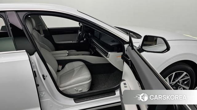 Hyundai Grandeur Hybrid (GN7) 2025 Белый из Кореи, фото 2