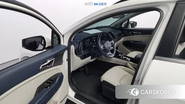 Kia Sportage 5th Generation 2022 Белый из Кореи, фото 2