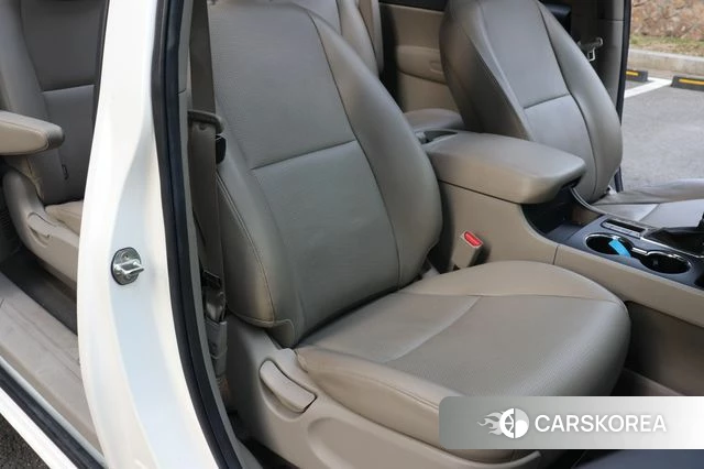 Kia The New Carnival 2019 Белый из Кореи, фото 2