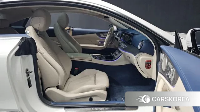 Mercedes-Benz E-Class W213 2021 Белый из Кореи, фото 2