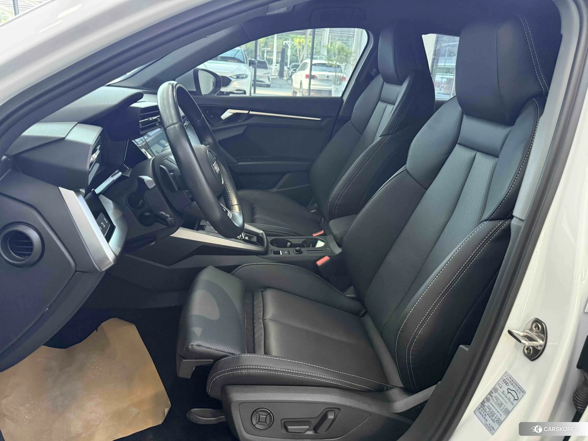 Audi A3 2022 Белый из Китая, фото 2