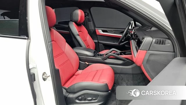 Porsche Cayenne (PO536) 2024 Белый из Кореи, фото 2