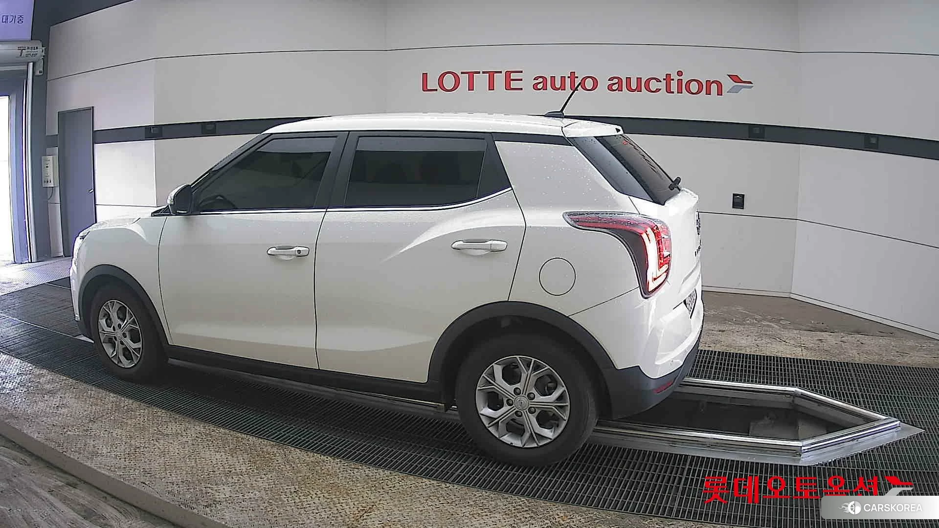 SsangYong Tivoli 2022 Grand White из Кореи, фото 2