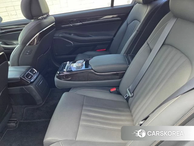 Genesis G90 2019 Серебряный из Кореи, фото 2