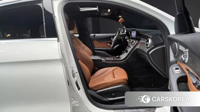 Mercedes-Benz GLC-Class X253 2020 Белый из Кореи, фото 2