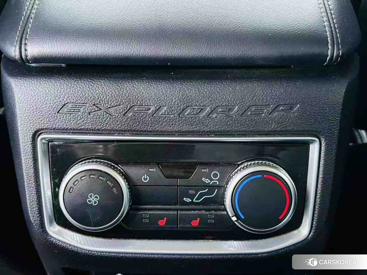 Ford Explorer 2020 Черный из Китая, фото 2