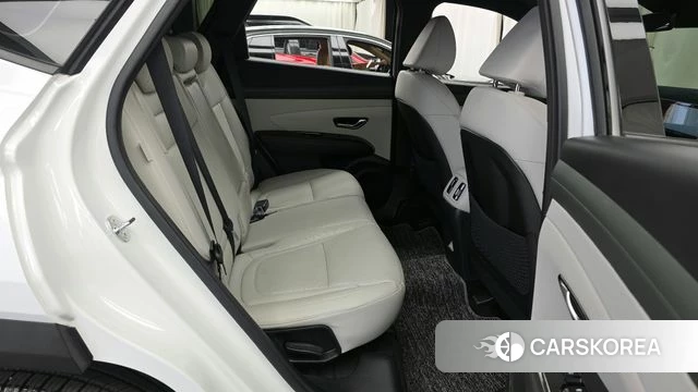 Hyundai The New Tucson (NX4) 2024 Белый из Кореи, фото 2