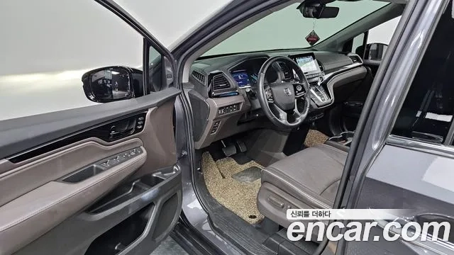 Honda Odyssey 2021 Серый из Кореи, фото 2