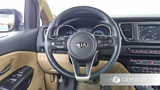 Kia The New Carnival 2018 Черный из Кореи, фото 2