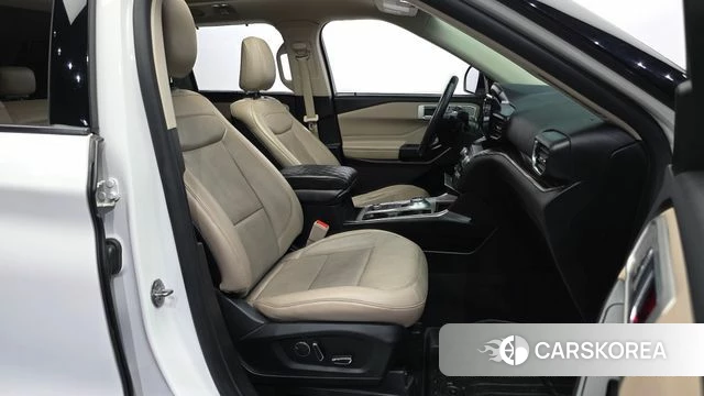 Ford Explorer 6th Generation 2019 Белый из Кореи, фото 2