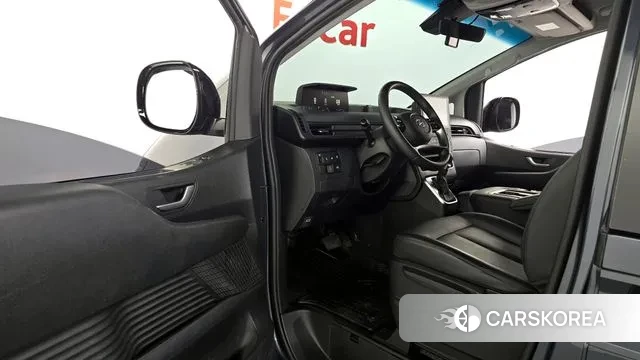 Hyundai Staria 2023 Серый из Кореи, фото 2