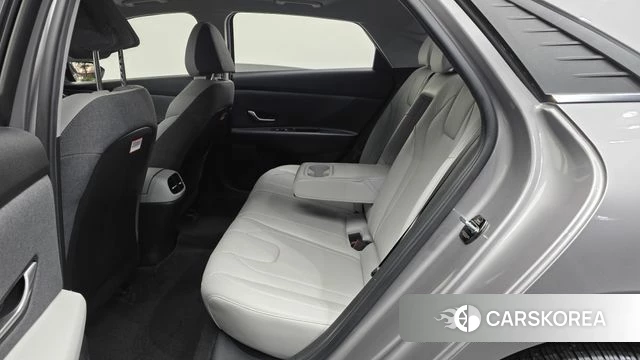 Hyundai Avante (CN7) 2020 Серебряный из Кореи, фото 2