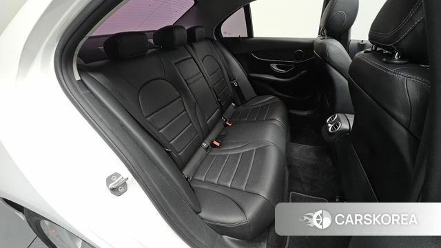 Mercedes-Benz C-Class W205 2019 Белый из Кореи, фото 2