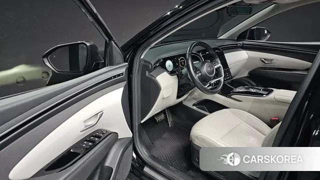 Hyundai Tucson (NX4) 2021 Черный из Кореи, фото 2