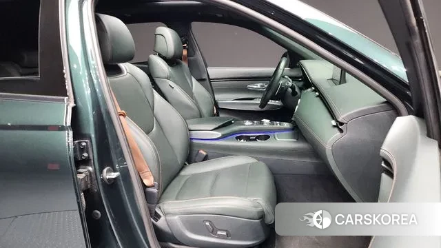 Genesis GV70 2021 Зеленый из Кореи, фото 2