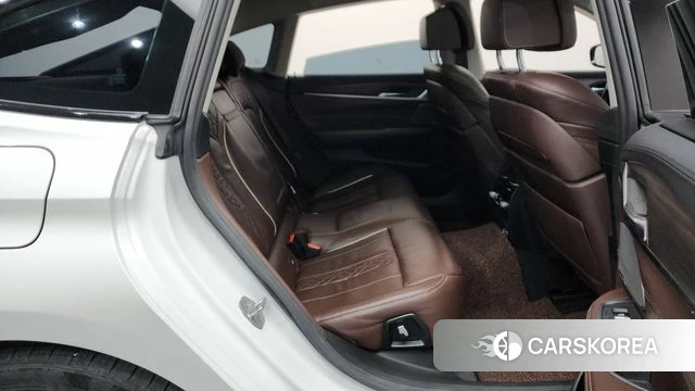 BMW 6 Series GT (G32) 2018 Белый из Кореи, фото 2