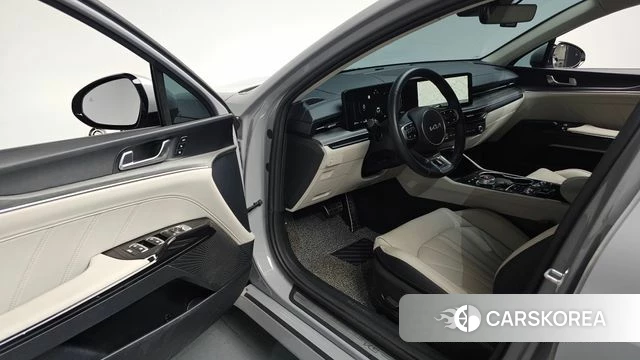 Kia The New K5 3rd generation 2024 Серебристо-серый из Кореи, фото 2