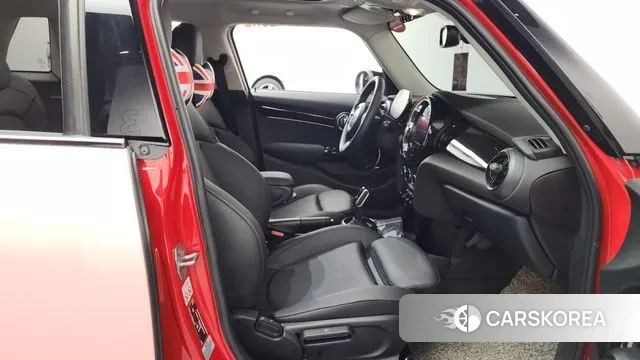 Mini Cooper 2022 Розовый из Кореи, фото 2