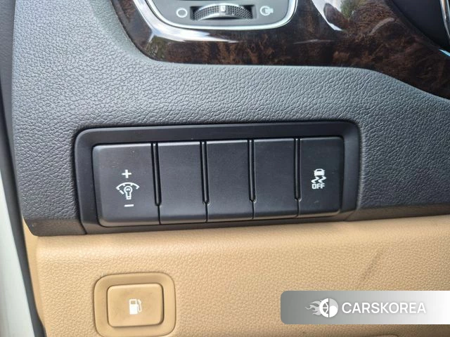 Kia The New Carnival 2018 Белый из Кореи, фото 2