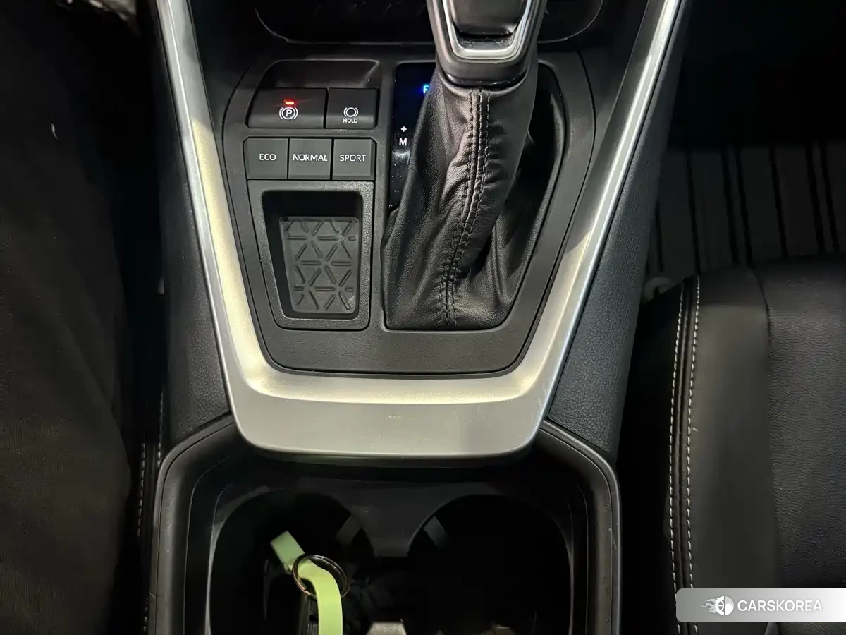 Toyota Wildlander 2023 Черный из Китая, фото 3