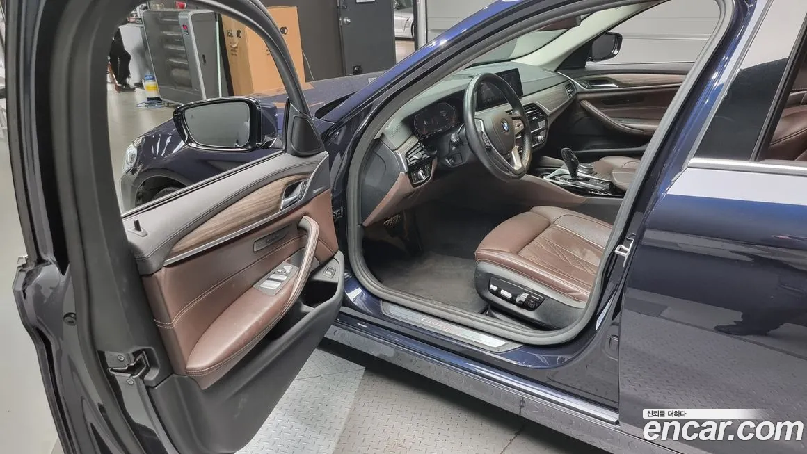 BMW 5 Series (G30) id 2174916 из Кореи 2