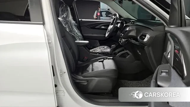 Chevrolet (GM Daewoo) Trailblazer 2021 Белый из Кореи, фото 2