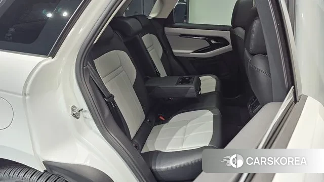 Land Rover Range Rover Evoque 2nd Generation 2024 Белый из Кореи, фото 2