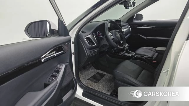 Kia Seltos 2021 Белый из Кореи, фото 2